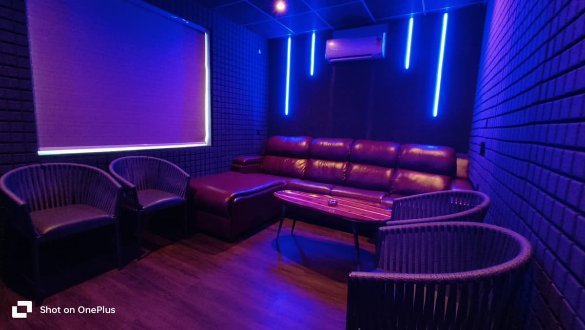 CineCafe lounge