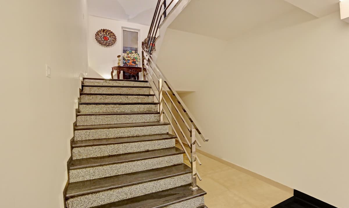 LazyStay Elite staircase