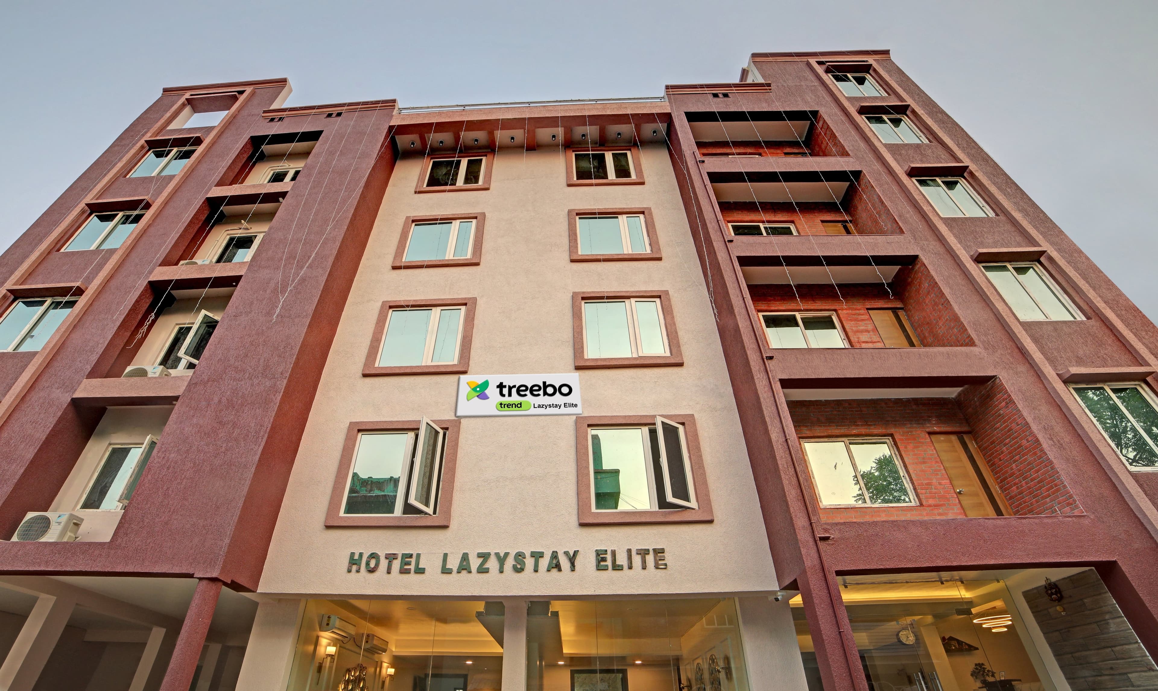 LazyStay Elite exterior